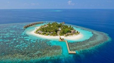 世界最高的無邊泳池？價(jià)值70萬英鎊的床？這些讓你非去不可的酒店