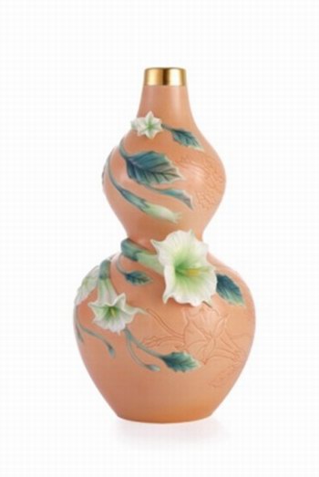 法藍(lán)瓷「淬煉」大展,全球首度曝光的【紅樓夢】十二金釵全系列限量作品