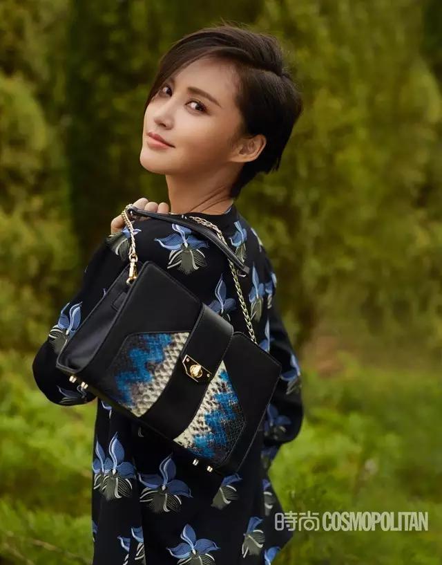 張歆藝愛(ài)情事業(yè)兩得意，衣Q高到就像行走的畫報(bào)！