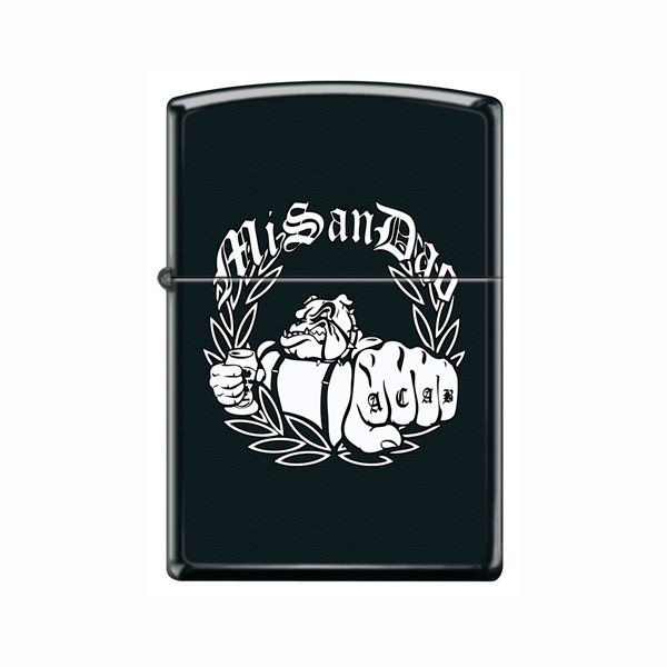 Zippo 繼續(xù)推出迷笛樂(lè)隊(duì)定制打火機(jī)