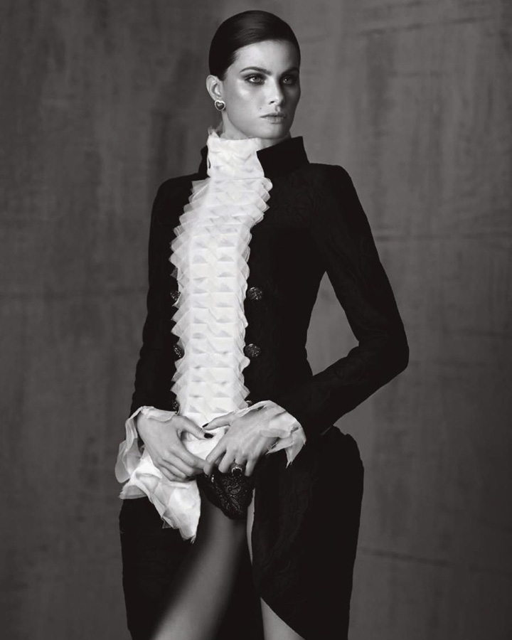 Isabeli Fontana《Made to Live》雜志2015年12月號(hào)