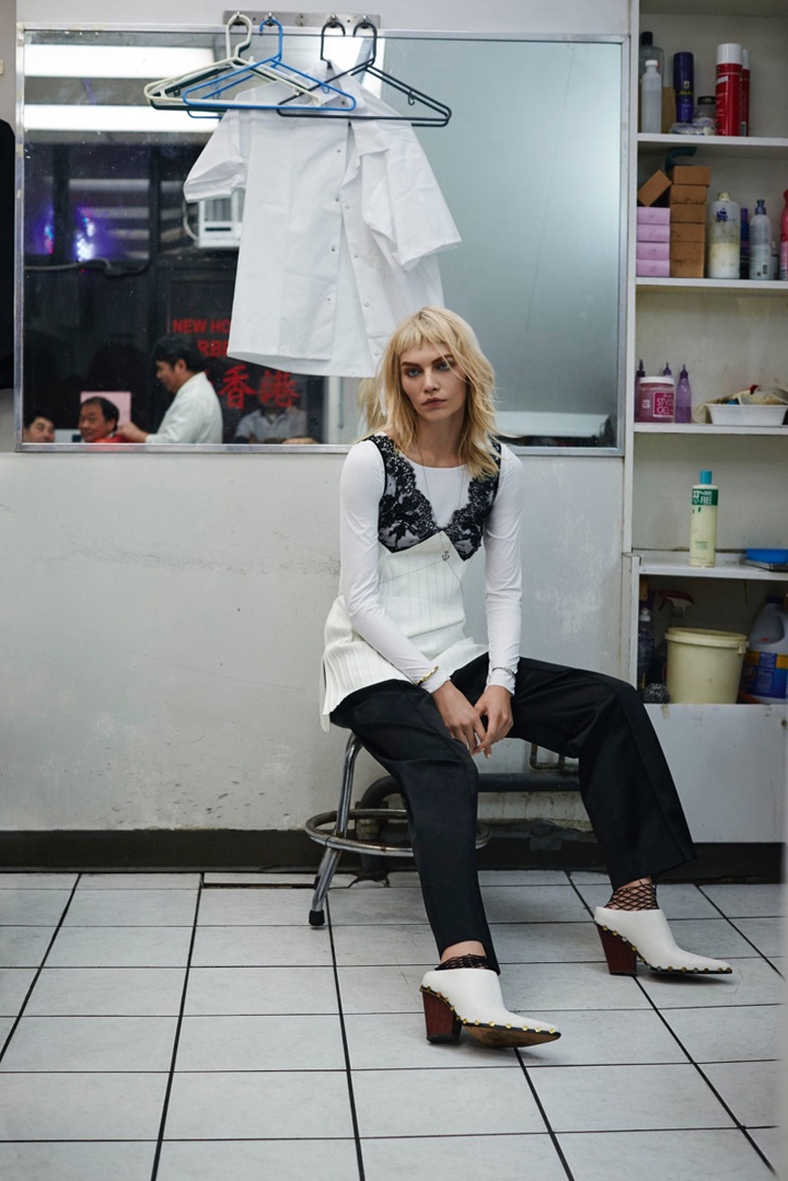 Aline Weber《Elle》俄羅斯版2016年2月號(hào)