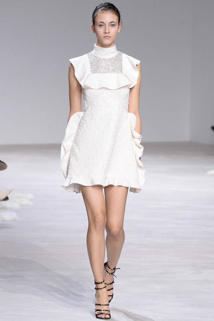 Giambattista Valli 2016春夏高級(jí)定制流行發(fā)布