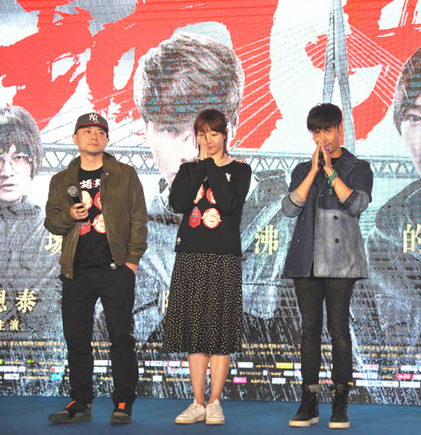 娛樂圈新老男神撞衫Ports 1961 拼色牛仔
