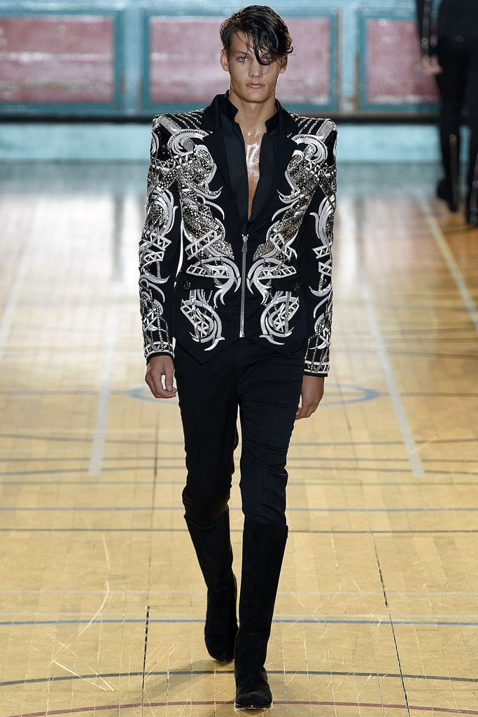 Julien Macdonald 2017春夏流行發(fā)布