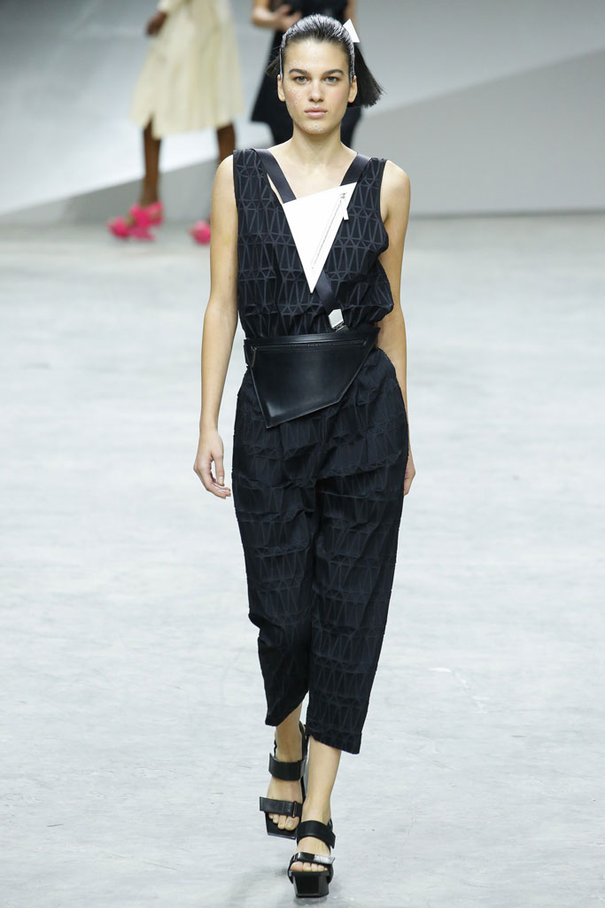 Issey Miyake 2017春夏流行發(fā)布