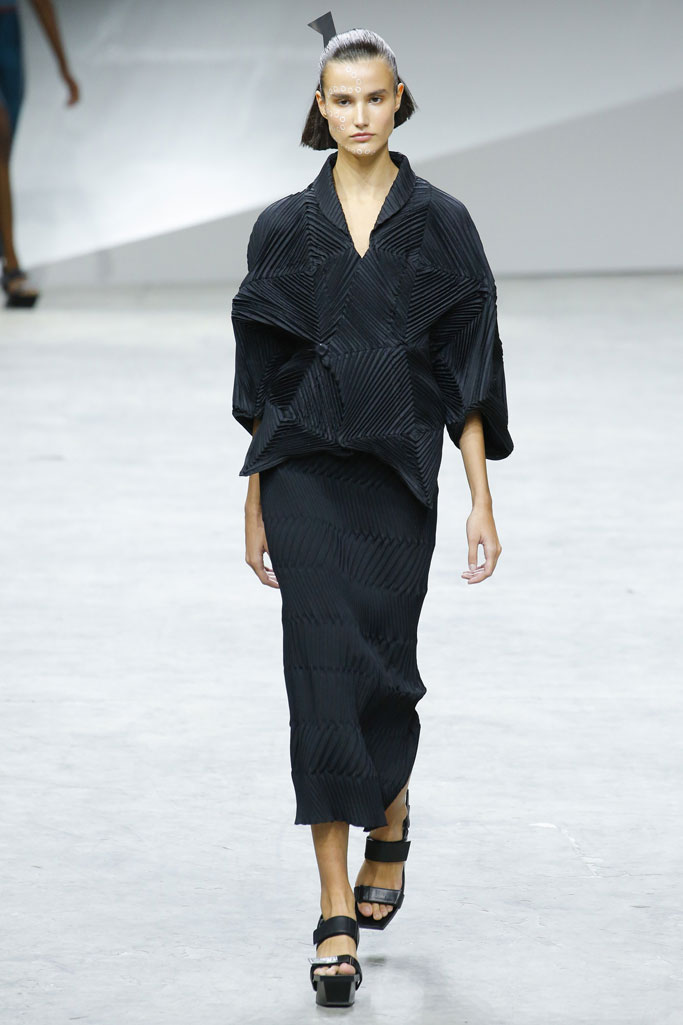Issey Miyake 2017春夏流行發(fā)布