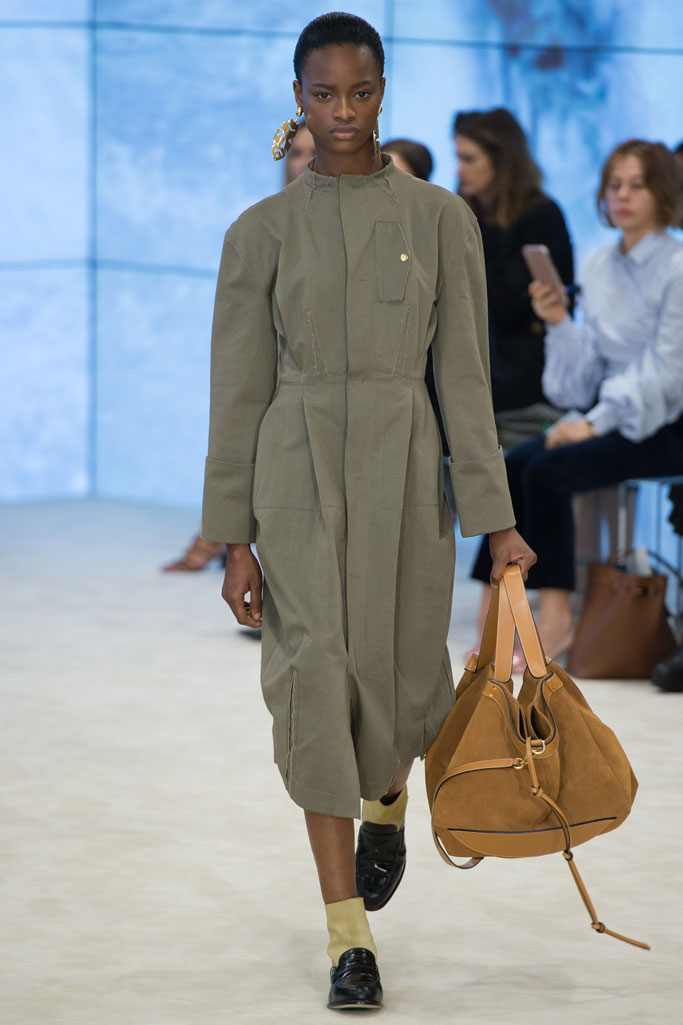 Loewe 2017春夏流行發(fā)布