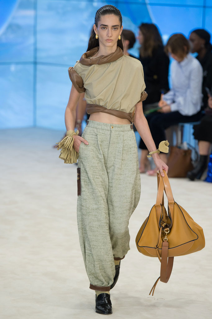 Loewe 2017春夏流行發(fā)布