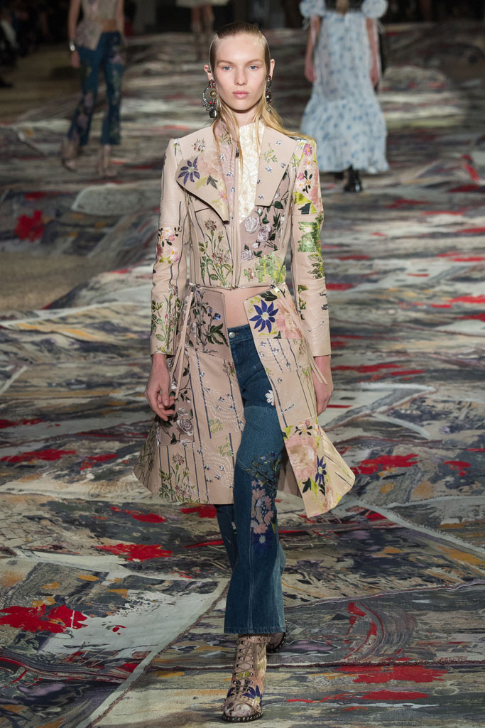 Alexander McQueen 2017春夏流行發(fā)布