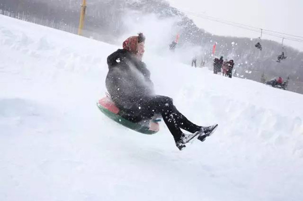 春節(jié)去哪兒？極致奢華滑雪天堂谷雪維爾，絕美雪地開(kāi)啟活力新年！