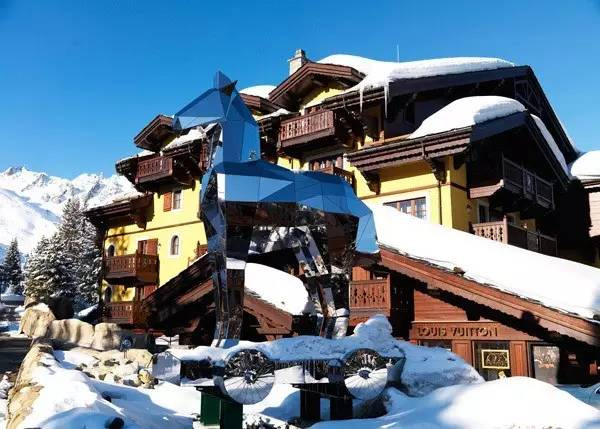 春節(jié)去哪兒？極致奢華滑雪天堂谷雪維爾，絕美雪地開(kāi)啟活力新年！