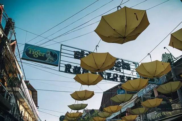 暹?！绾纬蔀槭澜绻J(rèn)的出國(guó)旅行第一站？