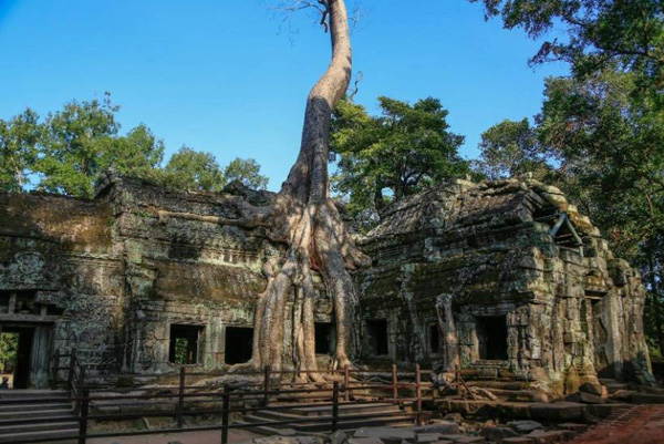 暹?！绾纬蔀槭澜绻J(rèn)的出國(guó)旅行第一站？