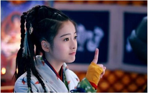 云想衣裳花想容，解密中戲美女學(xué)霸張雪迎膚白貌美的秘密