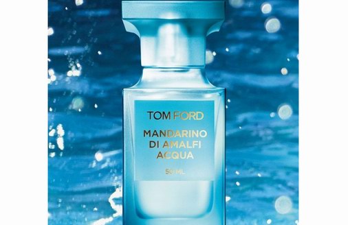 跟著TOM FORD“穿”上私人海島香，沉醉于夏日陽(yáng)光浴！
