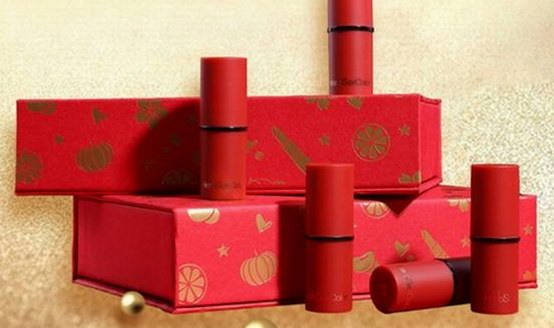 禾色可HerbSexColor唇膏火爆上市：首發(fā)8000套禮盒2小時(shí)售罄！