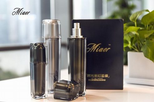 原料+研發(fā)成本不到售價的10%！米奧打破行業(yè)現(xiàn)狀，全力縮減化妝品營銷中間環(huán)節(jié)