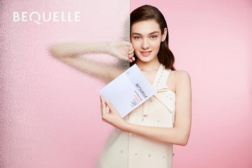 凍齡感靠什么保持，德國(guó)BEQUELLE悄然喚醒你膠原滿滿的凍齡肌