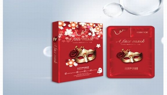 神級(jí)成分補(bǔ)水一流 愛U小紅冬季護(hù)膚不能少