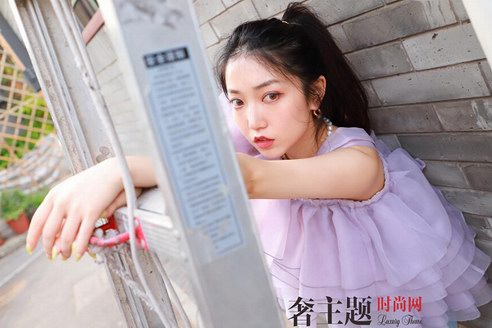 時尚博主霓虹芭芭拉，愿在時尚穿搭上更勇敢精進