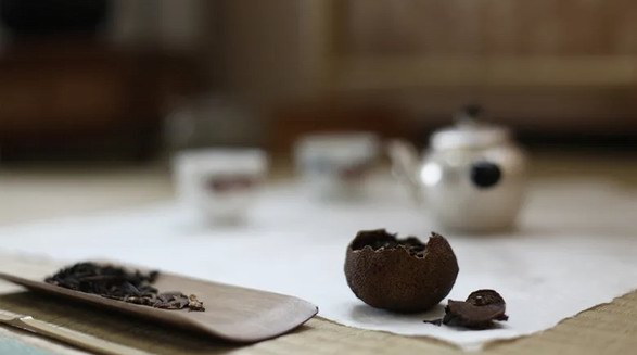 茶道美學(xué)：茶性本儉，衣著素雅