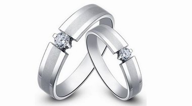 結(jié)婚買什么戒指合適？是買鉆戒還是對(duì)戒？