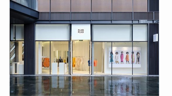 輕裝上陣，PLEATS PLEASE ISSEY MIYAKE (三宅之褶)成都遠(yuǎn)洋太古里精品店現(xiàn)已喬遷新址