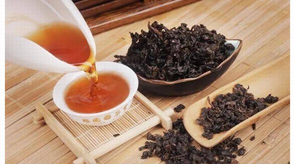 【品茶】看、聽、聞、嘗、摸，五步成識茶高手 