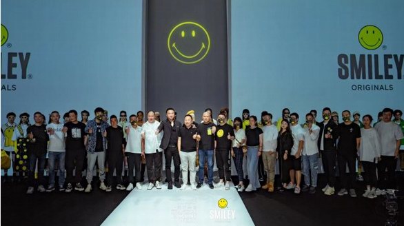 SMILEY 潮流元宇宙，亮相上海時裝周！