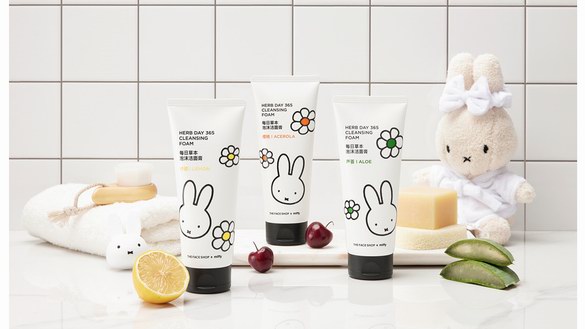 純真自然 共續(xù)經(jīng)典 菲詩小鋪攜手米菲推出限量聯(lián)名系列共赴閃耀兔年