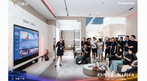 建博會：卡薩帝電視引領(lǐng)電視行業(yè)進入美學時代
