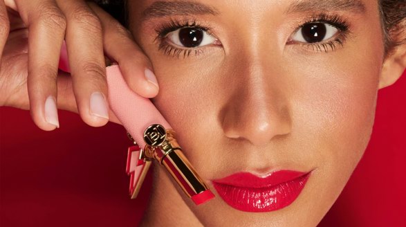 Herrera Beauty赫芮亞全新之作不馴女王細管唇膏 呈現(xiàn)矚目妝效，大膽展現(xiàn)自我