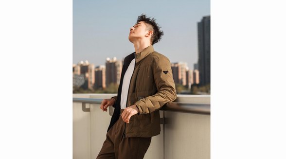 創(chuàng)新引領(lǐng)未來 七匹狼冬日商旅夾克系列再掀時(shí)尚熱潮