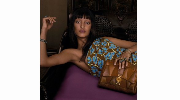 VERSACE 2025春夏系列，于斑斕色彩中迸發(fā)盎然生機