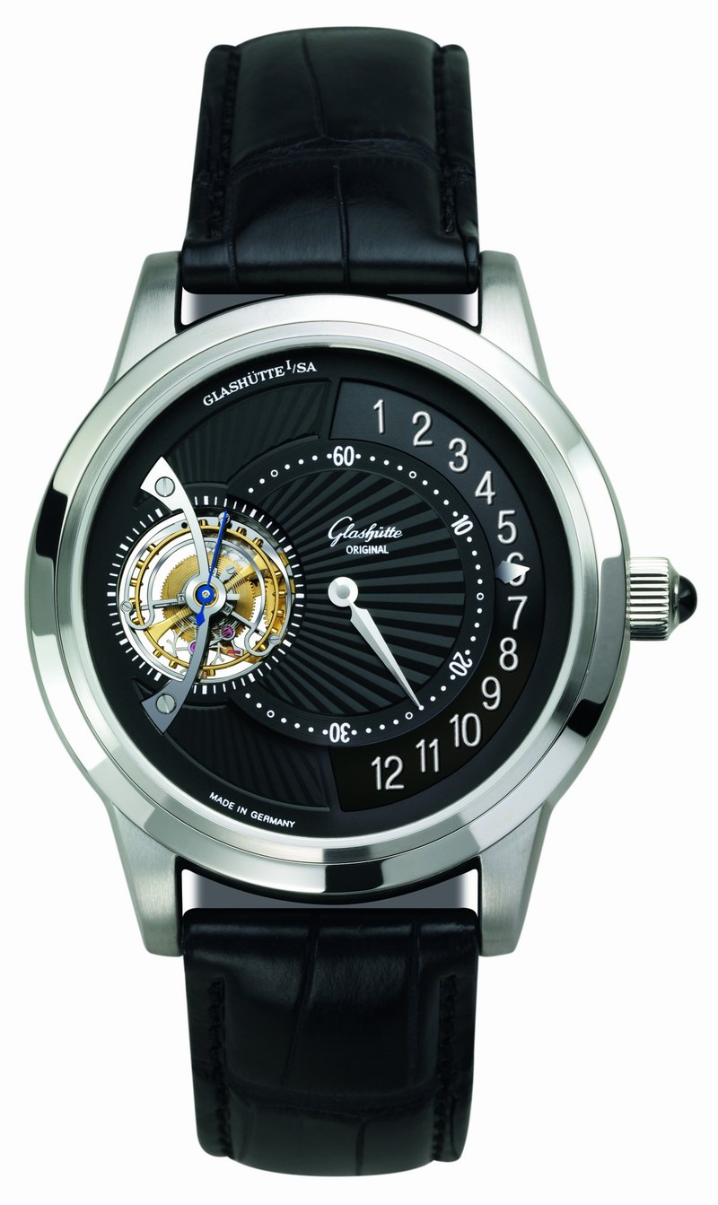 經(jīng)典的重現(xiàn)  格拉蘇蒂（Glashutte）鉑金三針一線逆跳陀飛輪，全球限量100支