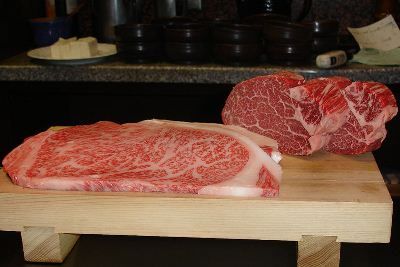 有很少人是吃過(guò)真正的日本神戶牛肉