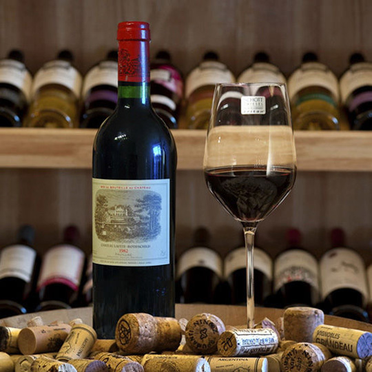 Lafite 拉菲年產(chǎn)20萬(wàn)瓶說(shuō)法系誤解